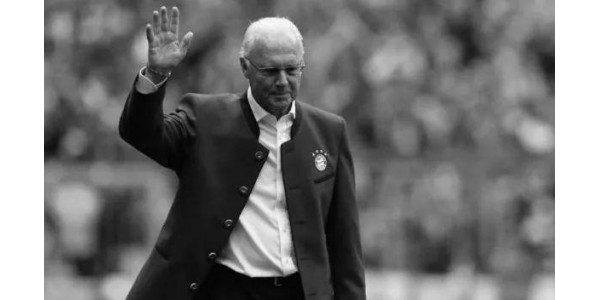 Franz Beckenbauer avviser trenden og skaper mirakler gang på gang for FC Bayern München